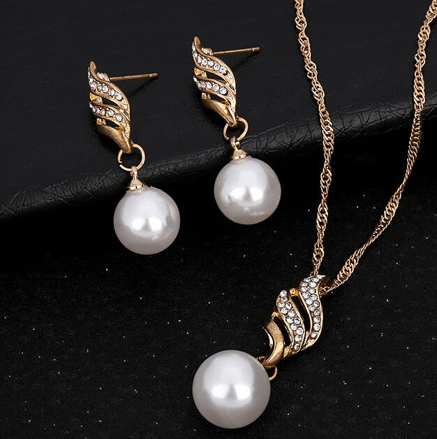 Pearl Necklace & Wavy Earrings Bridal Set